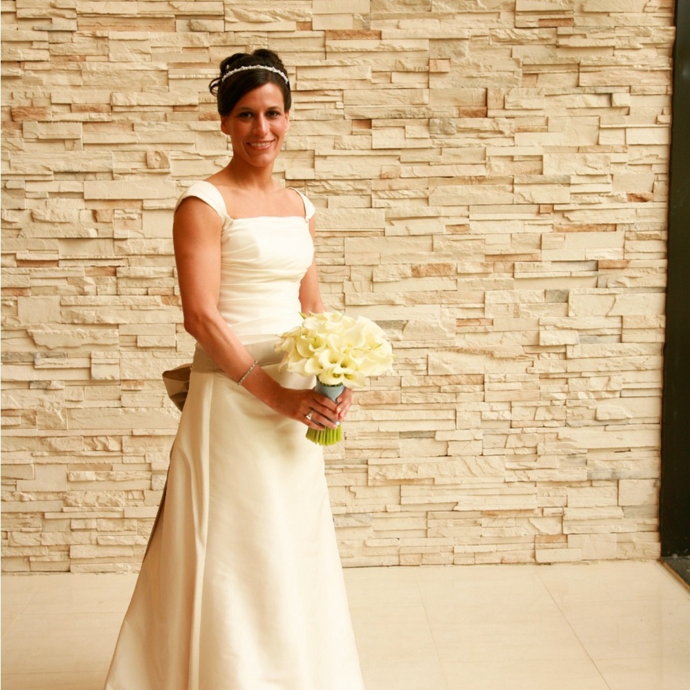 Jenny Lee style 607 silk taffeta wedding dress